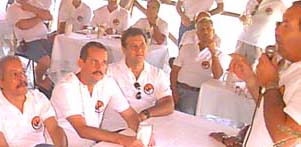 35JairGr.jpg (12088 bytes)